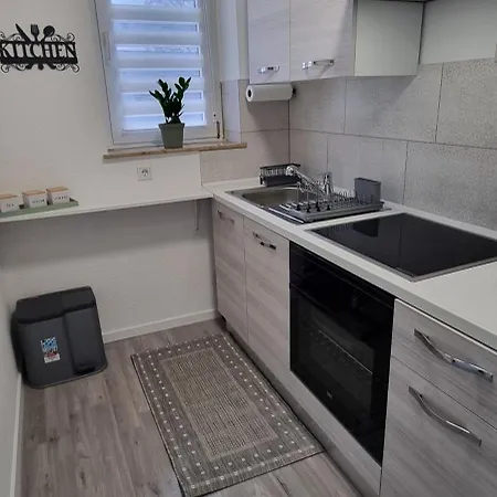 Eg-wohnung In Direkter Naehe Des Sg Hbf *