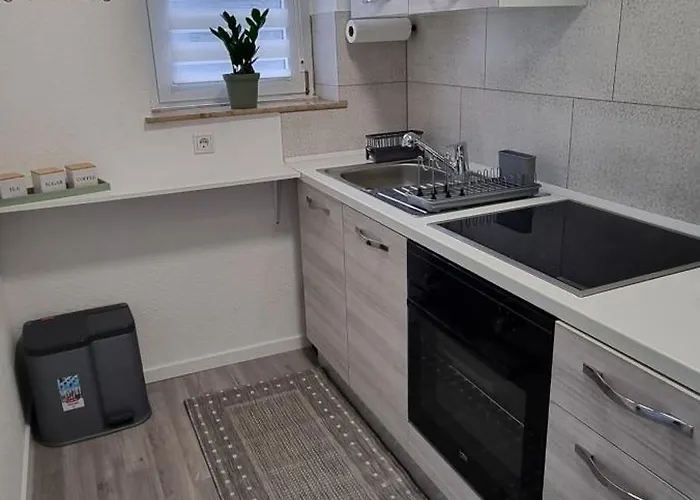 Eg-wohnung In Direkter Naehe Des Sg Hbf *